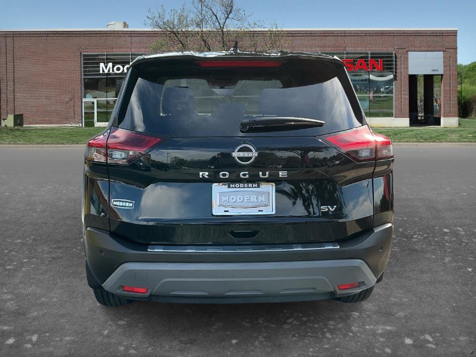 Certified 2023 Nissan Rogue SV FWD image 3