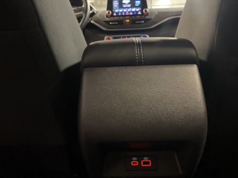 Used 2024 Nissan Altima 2.5 SV image 7