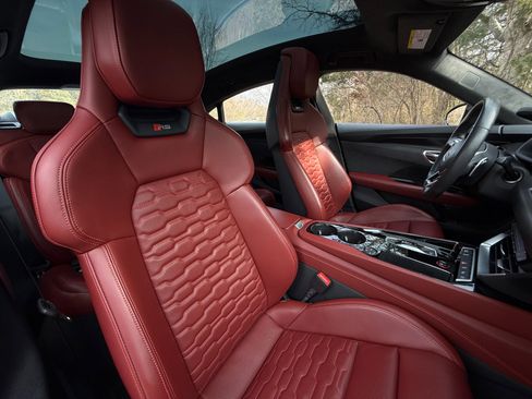 Used 2024 Audi RS e-tron GT w/ Carbon Performance Package image 30