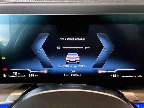 Used 2024 BMW 740i w/ Executive Package image 26