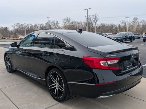 Certified 2022 Honda Accord Touring image 6