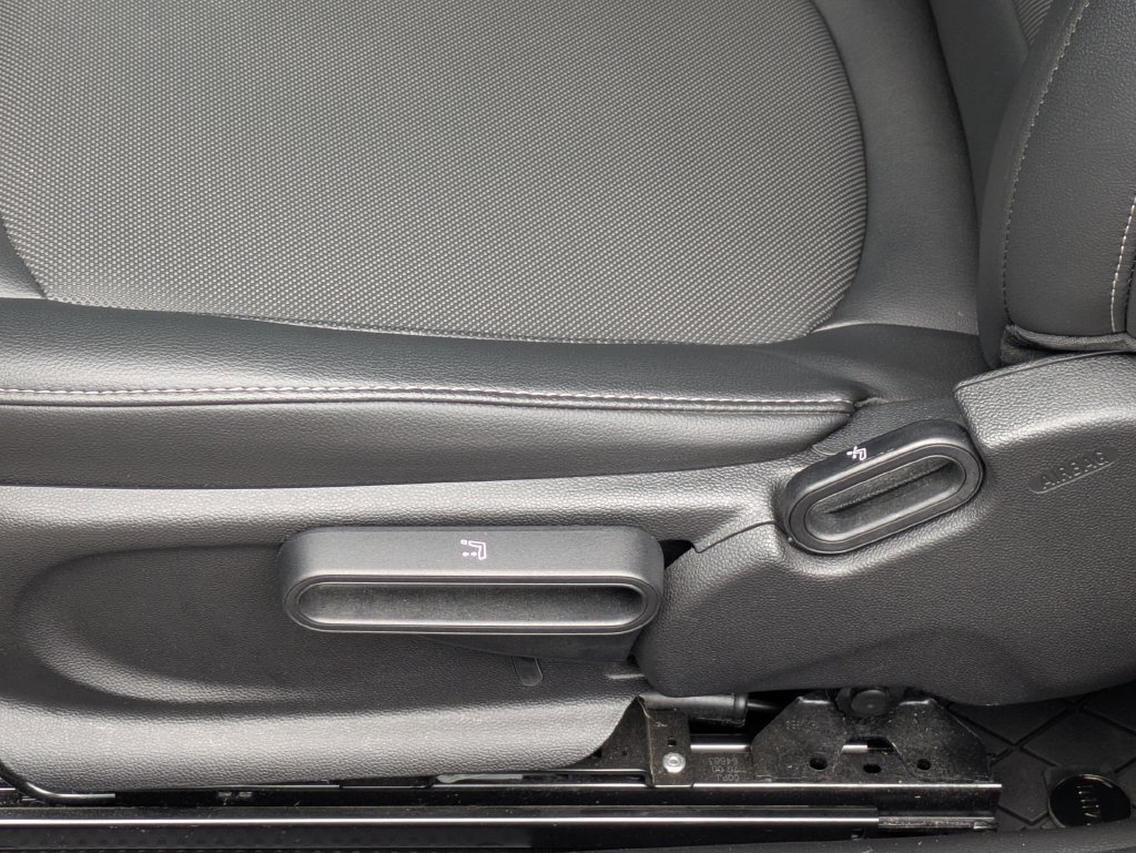 Used 2022 MINI Cooper Convertible FWD image 12