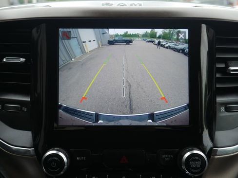 Used 2022 RAM 1500 Laramie AWD/4WD image 6