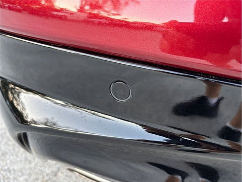 Used 2019 Chevrolet Blazer RS w/ Sun and Wheels Package image 14