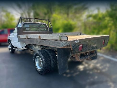 Used 2001 Dodge Ram 3500 Truck 2WD Regular Cab image 5