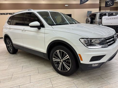 Used 2018 Volkswagen Tiguan SEL FWD image 10