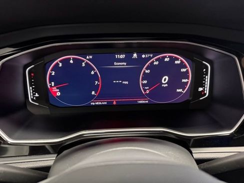 Used 2024 Volkswagen Jetta GLI Autobahn image 29