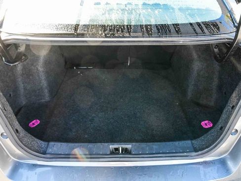 Used 2020 Nissan Versa S image 30