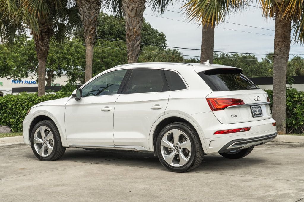 Used 2021 Audi Q5 2.0T Premium Plus w/ Premium Plus Package AWD/4WD image 4
