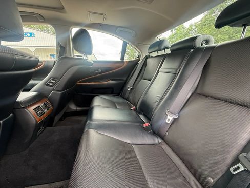 Used 2011 Lexus LS 460 w/ Touring Edition RWD image 13