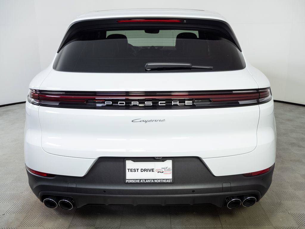 Used 2026 Porsche Cayenne AWD/4WD image 30