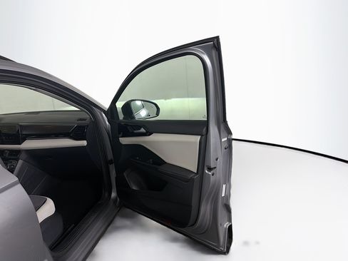 Used 2025 Volkswagen Taos S FWD image 29