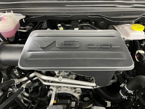 Used 2025 RAM 1500 Big Horn image 35