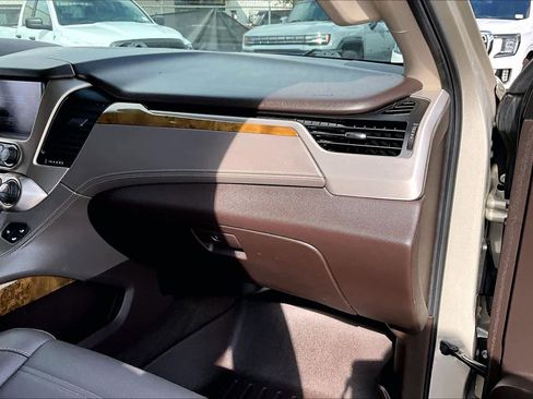 Used 2017 GMC Yukon Denali w/ Open Road Package image 19