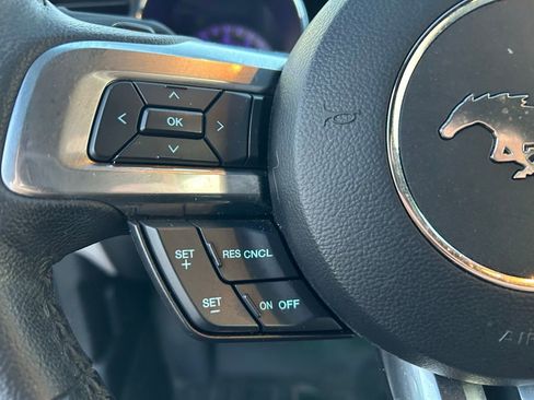 Used 2015 Ford Mustang Premium image 23
