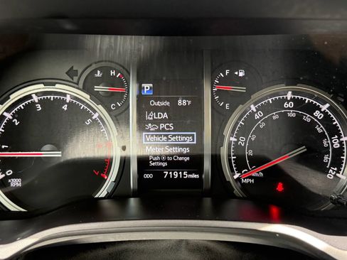 Used 2021 Toyota 4Runner Venture w/ Moonroof Package AWD/4WD image 35