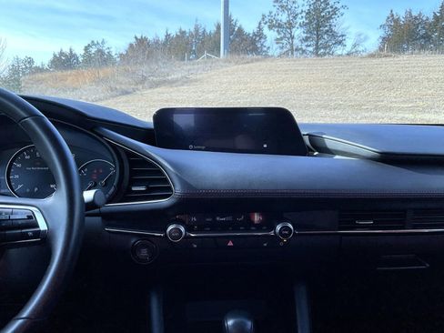 Used 2025 MAZDA MAZDA3 s image 13