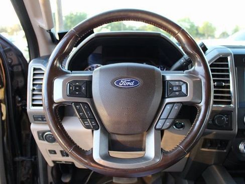 Used 2018 Ford F250 Limited w/ FX4 Off-Road Package AWD/4WD image 16