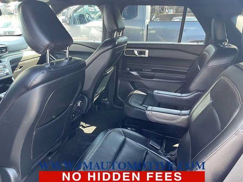 Used 2020 Ford Explorer XLT w/ Equipment Group 202A AWD/4WD image 3