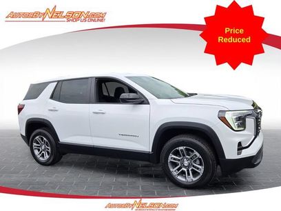 Used 2025 GMC Terrain Elevation
