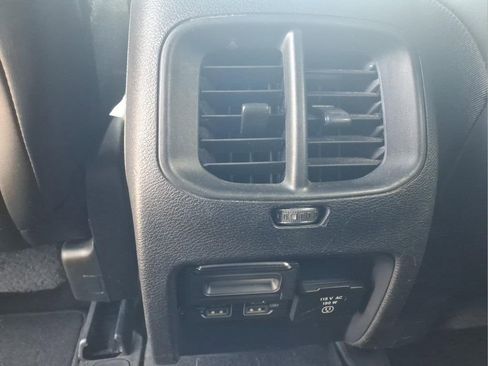 Used 2019 Jeep Cherokee High Altitude AWD/4WD image 7