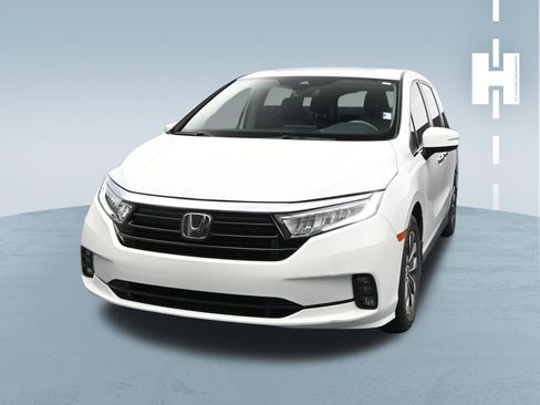 Used 2024 Honda Odyssey EX-L image 2