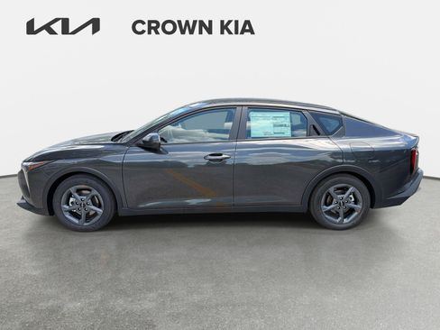 New 2026 Kia K4 FWD image 8
