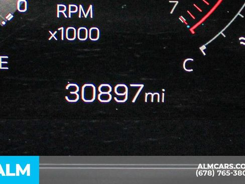 Used 2025 GMC Yukon XL Denali AWD/4WD image 42