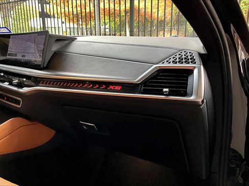 Used 2024 BMW X6 xDrive40i w/ Premium Package image 18