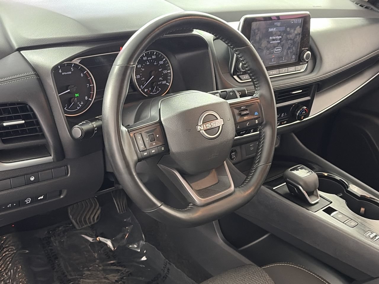Used 2025 Nissan Rogue SV FWD image 11