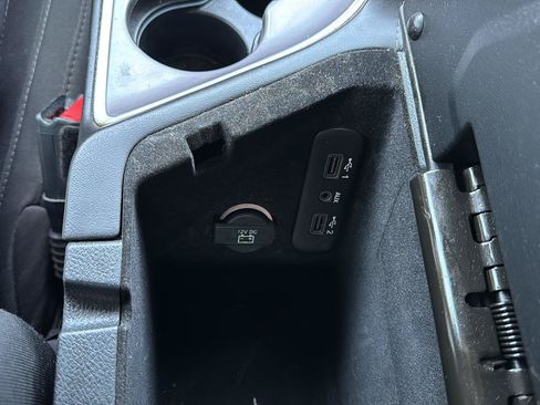 Used 2019 Dodge Challenger SXT RWD image 14