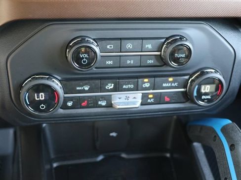 Used 2023 Ford Bronco Outer Banks AWD/4WD image 25