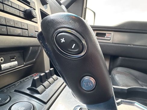 Used 2012 Ford F150 Raptor w/ Raptor Luxury Pkg image 38