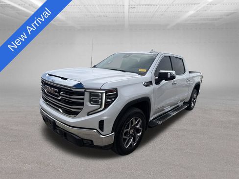Used 2024 GMC Sierra 1500 SLT AWD/4WD image 1