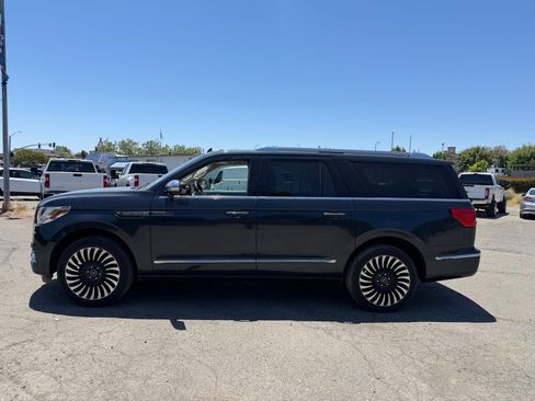 Used 2021 Lincoln Navigator L Black Label AWD/4WD image 2