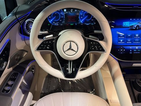 New 2026 Mercedes-Benz EQS 400 4MATIC SUV image 13