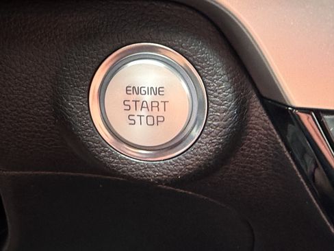 Certified 2024 Kia Telluride S FWD image 25