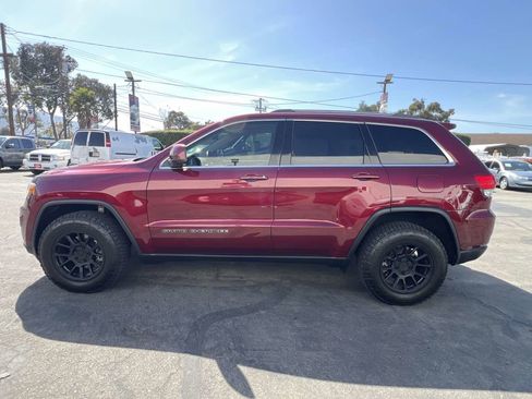 Used 2019 Jeep Grand Cherokee Laredo image 7