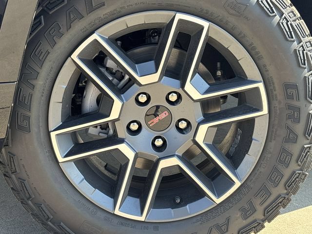 New 2026 GMC Terrain AT4 AWD/4WD image 29
