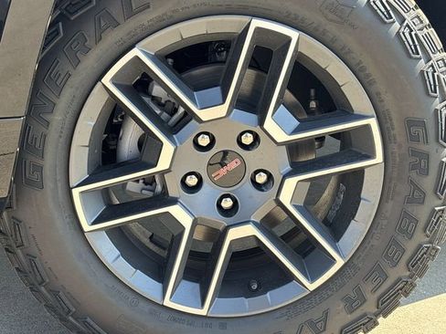 New 2026 GMC Terrain AT4 AWD/4WD image 29