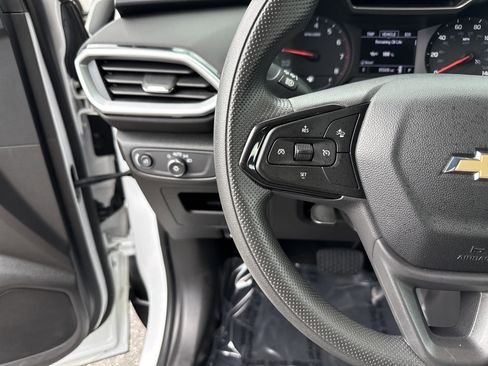 Used 2021 Chevrolet TrailBlazer LS FWD image 19