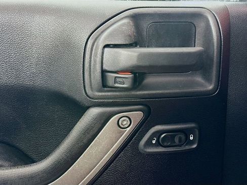 Used 2015 Jeep Wrangler Sport w/ Quick Order Package 24S image 15