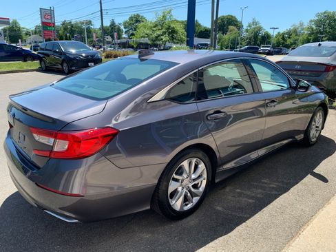 Used 2019 Honda Accord LX image 6