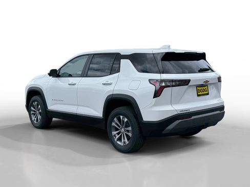 New 2026 Chevrolet Equinox LT w/ Safety and Technology Package FWD image 3
