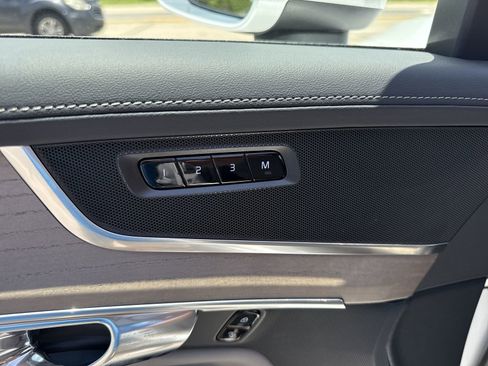 New 2026 Volvo XC90 B6 Core w/ Protection Package image 12