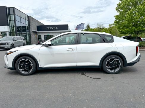 Certified 2025 Kia K4 EX FWD image 10