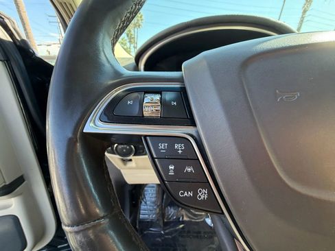 Used 2020 Lincoln Nautilus Reserve w/ Equipment Group 201A image 15