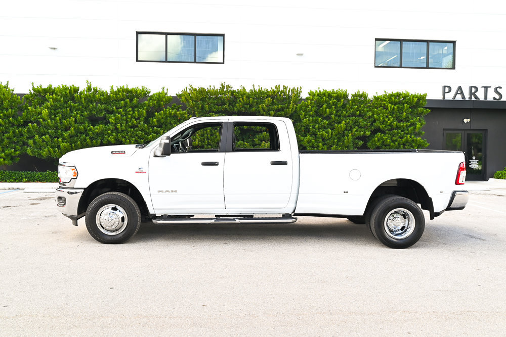 Used 2024 RAM 3500 Big Horn AWD/4WD image 5