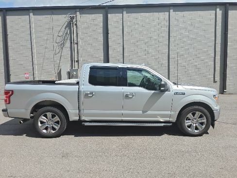 Used 2018 Ford F150 XLT w/ Equipment Group 302A Luxury RWD image 2