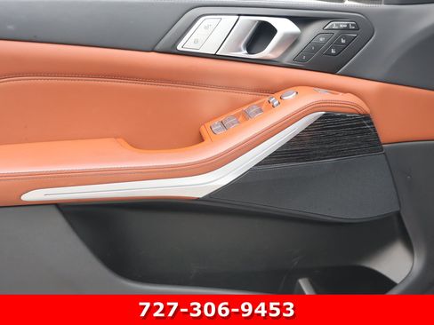 Used 2022 BMW X7 xDrive40i w/ M Sport Package AWD/4WD image 14